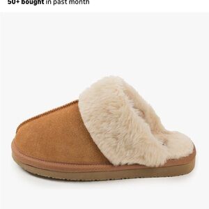 Minnetonka Tan Slippers with Cream Fur